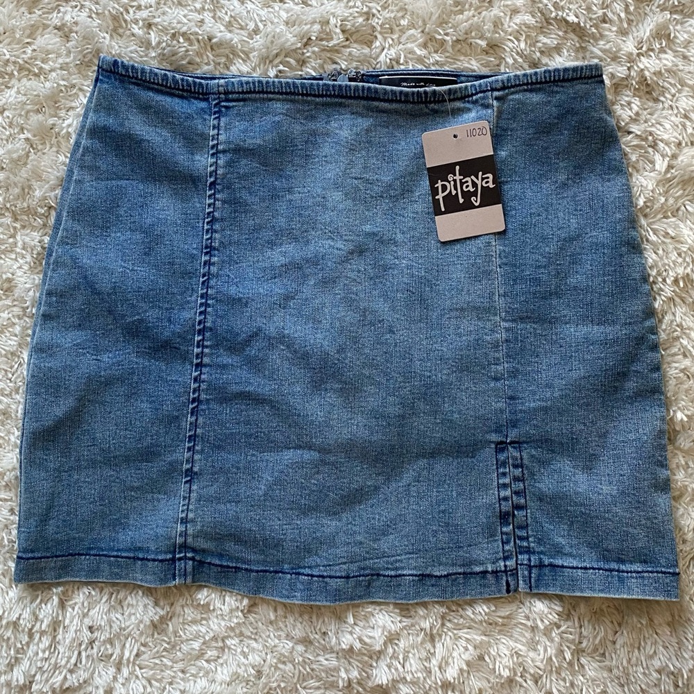 Mini denim skirt